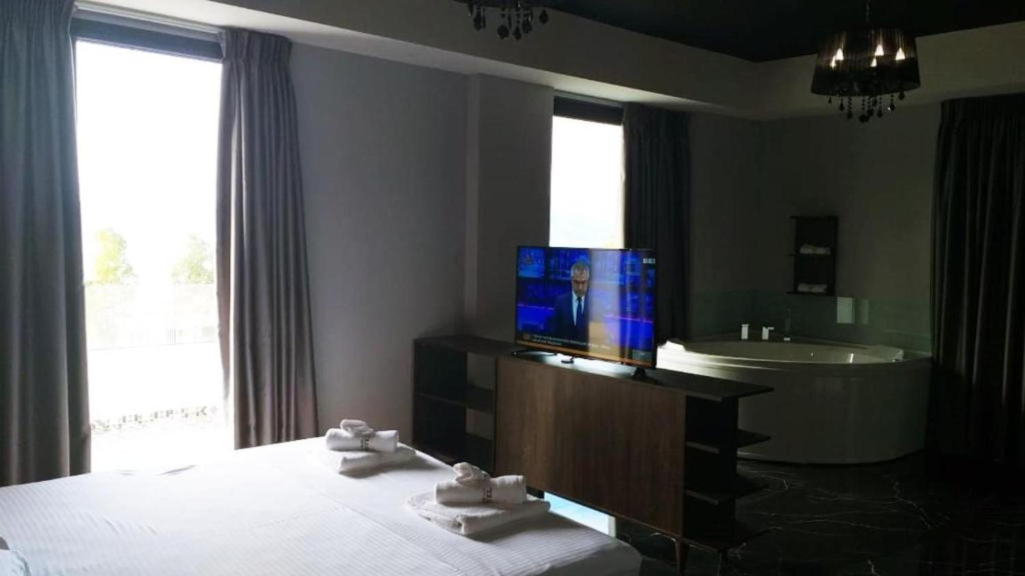A&G Hotel Radhimë Zewnętrze zdjęcie