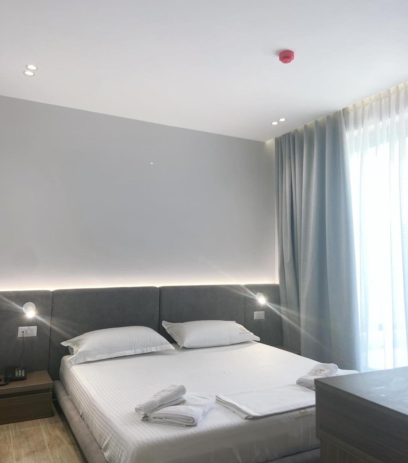 A&G Hotel Radhimë Zewnętrze zdjęcie
