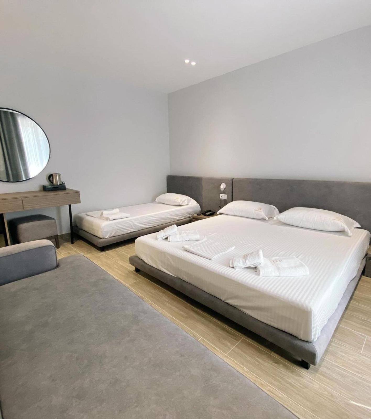 A&G Hotel Radhimë Zewnętrze zdjęcie