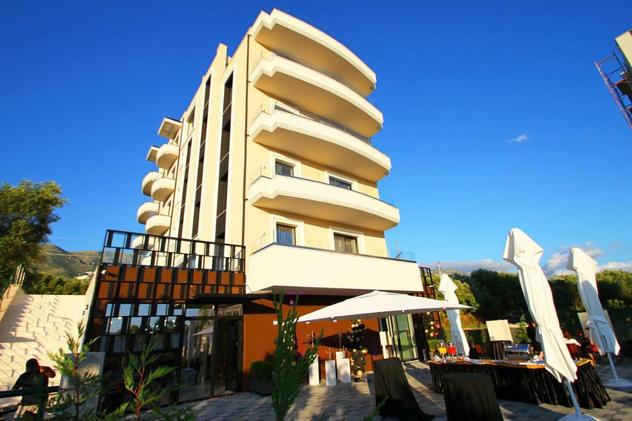 A&G Hotel Radhimë Zewnętrze zdjęcie