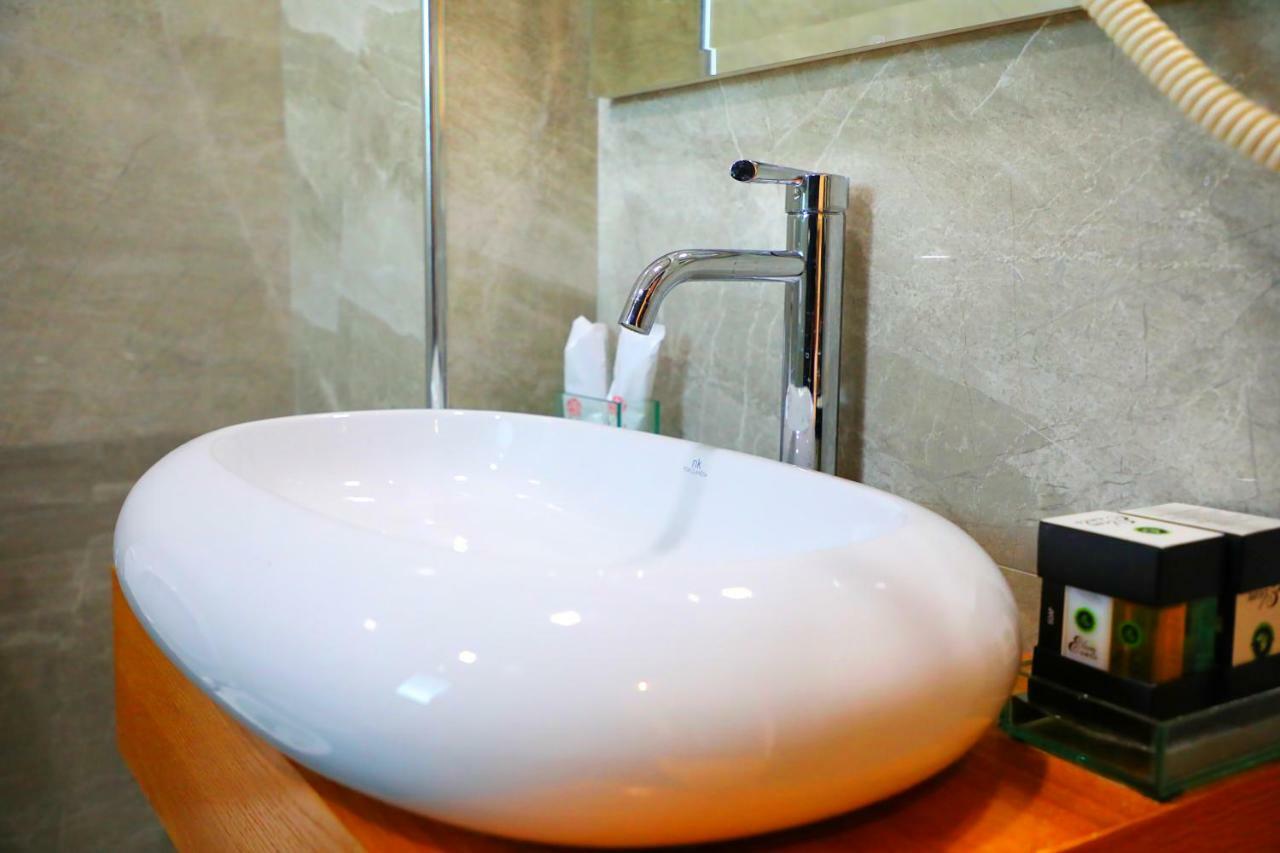 A&G Hotel Radhimë Zewnętrze zdjęcie